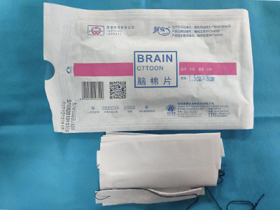 脑棉片在手术中的使用